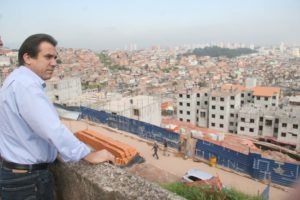 Marinho vistoria obras do CEU São Pedro e Estádio de Atletismo 2