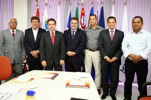 Paulo Pinheiro sugere que cidades do ABC adotem soluções conjuntas aos problemas de enchentes e mobilidade urbana Paulo Pinheiro sugere que cidades do ABC adotem soluções conjuntas aos problemas de enchentes e mobilidade urbana