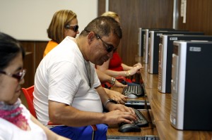 Nova turma de informática para deficientes visuais tem início nesta segunda-feira Nova turma de informática para deficientes visuais tem início nesta segunda-feira