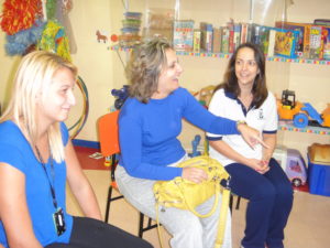 Reuniões servem para trocar desafios de familiares