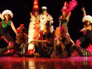 Espetáculo de dança apresenta coreografias de musicais da Broadway Espetáculo de dança apresenta coreografias de musicais da Broadway