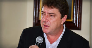 Carlos Grana: Projeto de lei prevê a extinção de 33 funções em comissão e reclassificação de outras 116; medida atende pedido do Ministério Público