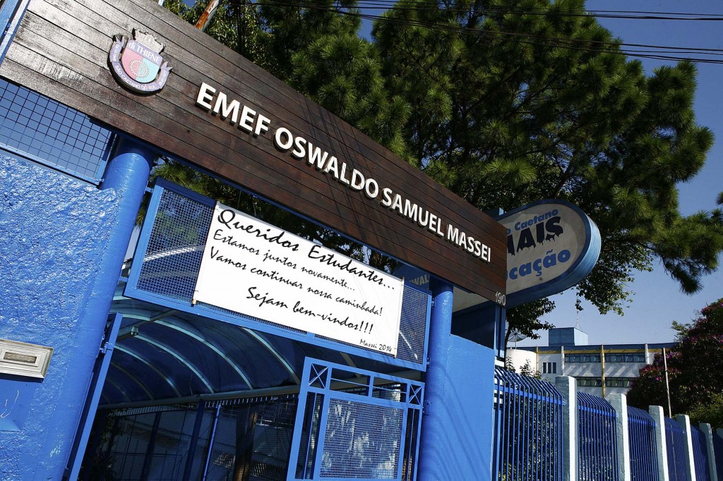 Jorge Salgado solicita reparos nas escolas de ensino fundamental Jorge Salgado solicita reparos nas escolas de ensino fundamental