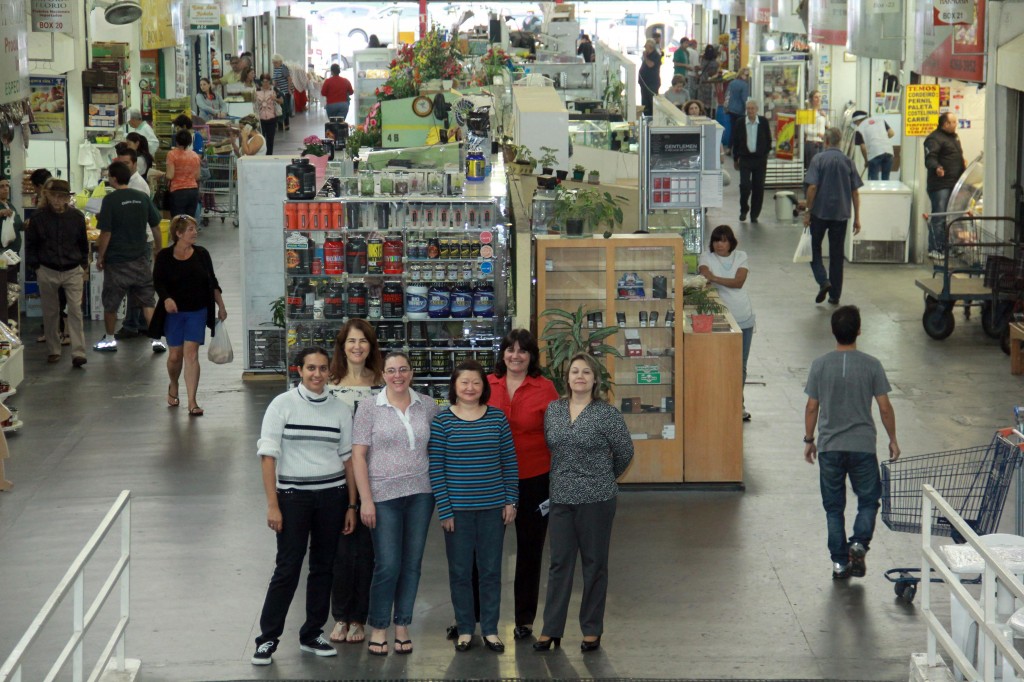 Mulheres agora são maioria no comando do Mercado do R. Ramos Mulheres agora são maioria no comando do Mercado do R. Ramos