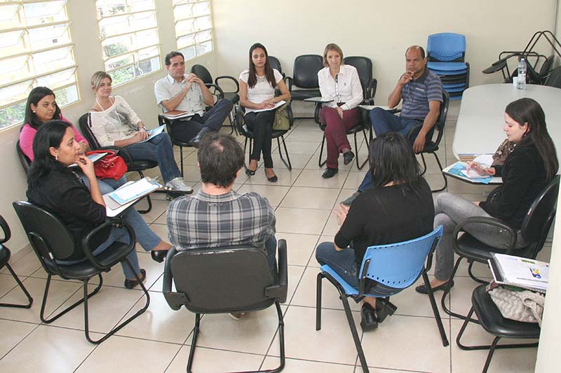 Representantes de Taubaté e Itaquaquecetuba conhecem programas da Saúde Mental de SBC