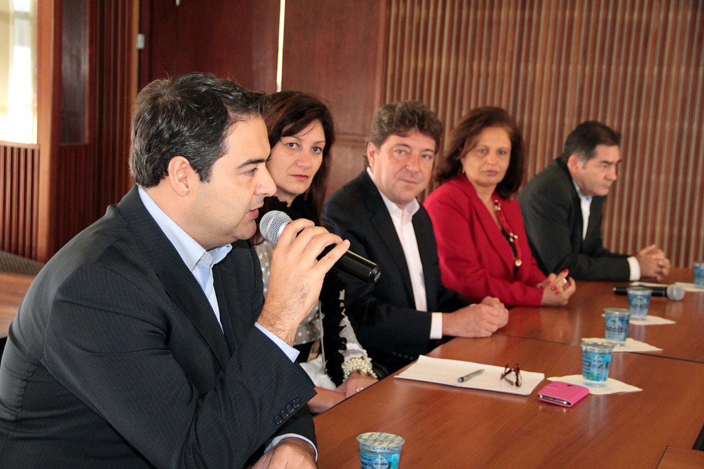 Santo André firma convênio com Apae na área educacional