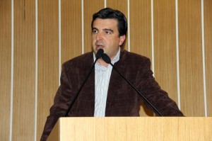 Com autoria de Pio Mielo, lei de conscientização sobre drogas é aprovada no Legislativo
