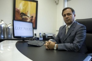 Sempre preocupado com o ex-prefeito, porque será?