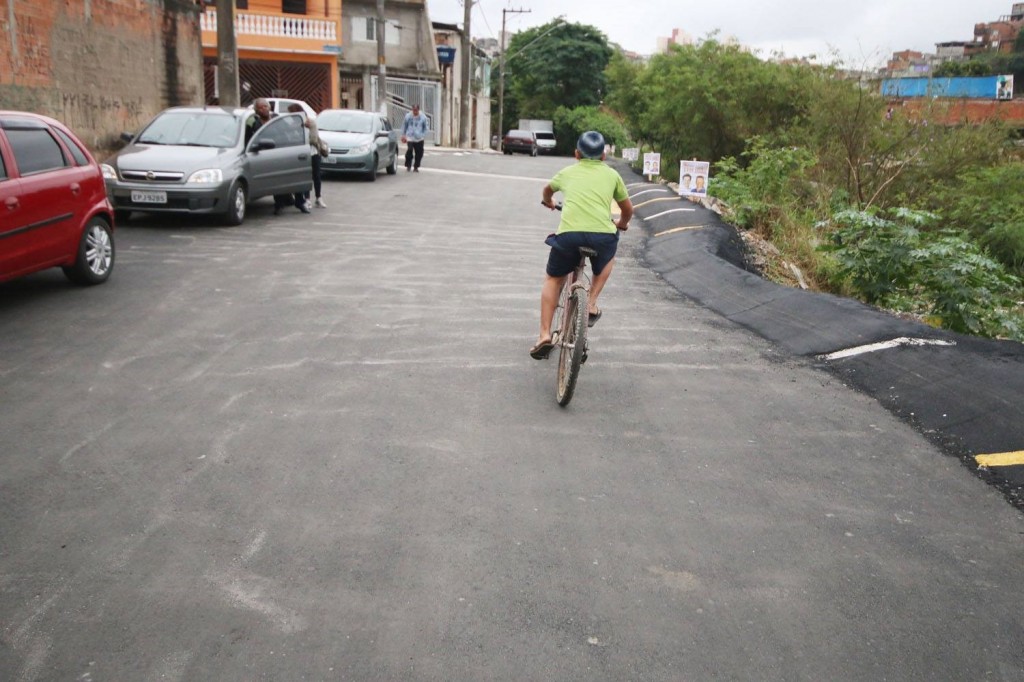 Avenida Marginal do Oratório recebe recapeamento e obras de drenagem