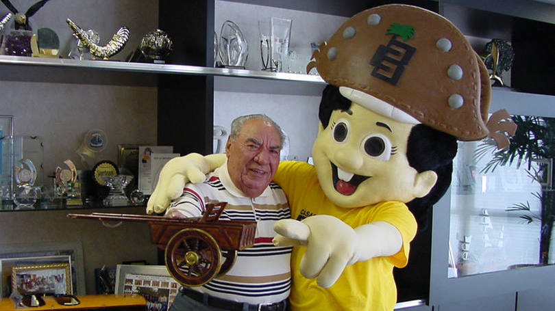 Morre Samuel Klein, fundador das Casas Bahia