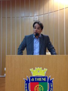 Fabio Palacio remaneja verbas para Bolsas de Estudos e outros projetos