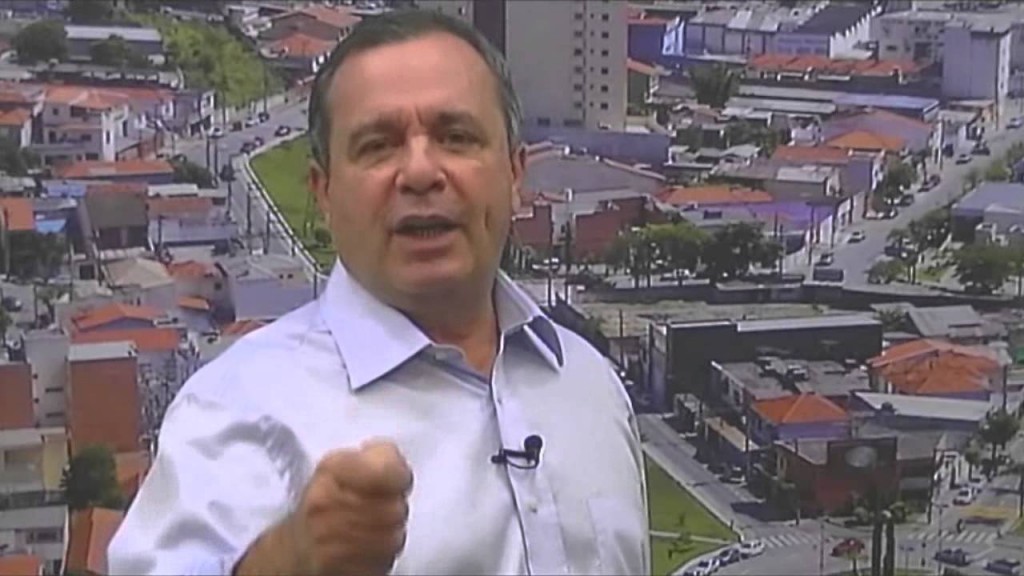 Vereador Eder Xavier, já bradava antes e depois da eleição que se a oposição ganhasse seria para aprovação de contas do ex-prefeito.
