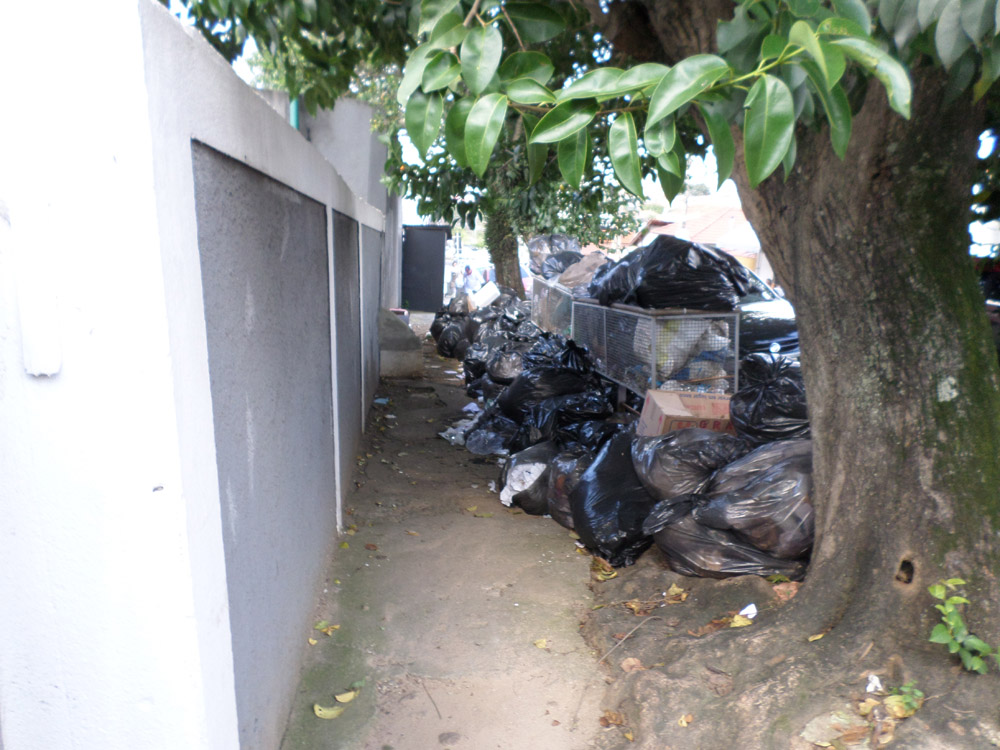Prefeito, pra quê taxa de lixo em SCS?