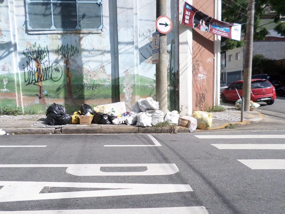 Prefeito, pra quê taxa de lixo em SCS?