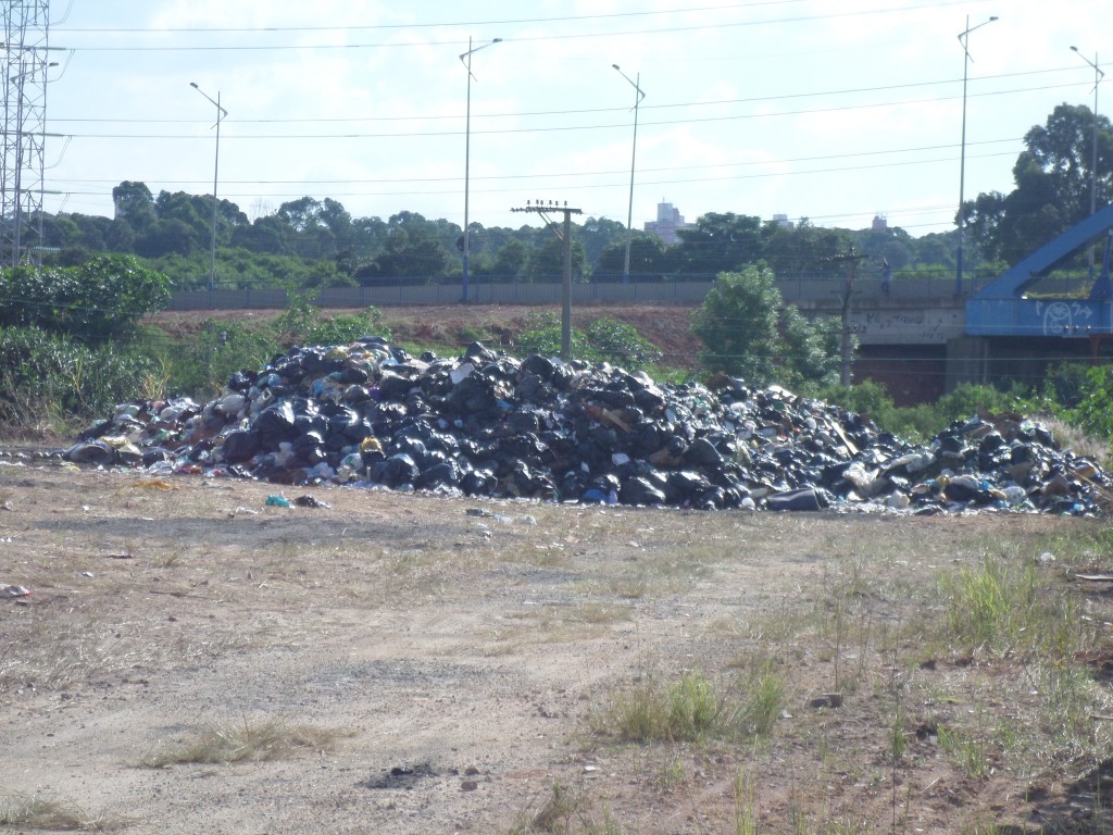 CETESB deverá punir novamente prefeitura de SCS por descarte irregular de lixo no espaço Matarazzo, mesmo aconteceu ano passado.