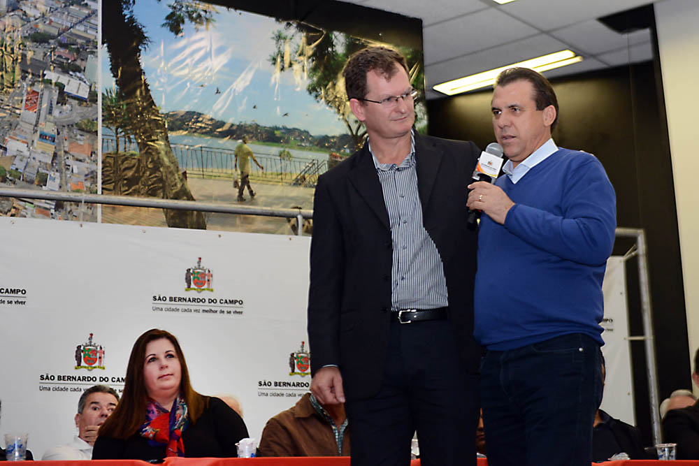 Prefeito Luiz Marinho e o novo secretário de Educação Paulo Dias
