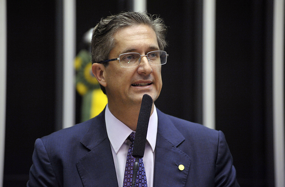 Deputado Rogério Rosso: serão punidos jovens que hoje tem “licença para matar”