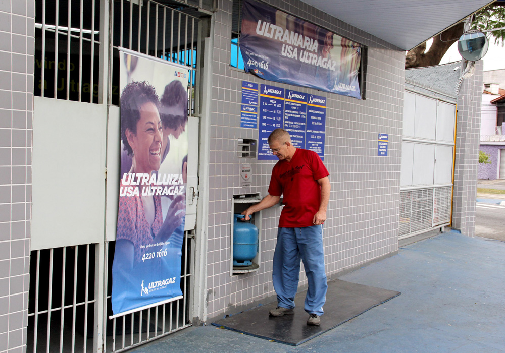 Retirar botijão na loja da Ultragaz pode ser até 18% mais econômico