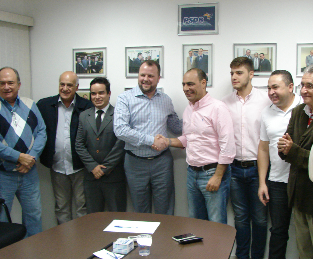 Presidente do PSDB - SCS, José Auricchio e demais membros do diretório municipal