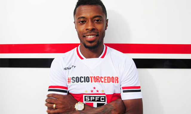 Michel Bastos - Um dos atletas ofendidos pelas redes sociais, destaque do São Paulo.