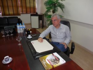 Mauro Laranjeira é o atual presidente e quer a reeleição para a associação não cair nas mãos de aventureiros. Mauro Laranjeira é o atual presidente e quer a reeleição para a associação não cair nas mãos de aventureiros.