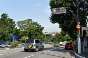 Redução de velocidade na avenida irá reduzir também número de acidentes