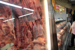Apesar da estabilidade no preço da cesta básica, carne de 2ª teve o principal recuo 4,79% Apesar da estabilidade no preço da cesta básica, carne de 2ª teve o principal recuo 4,79%
