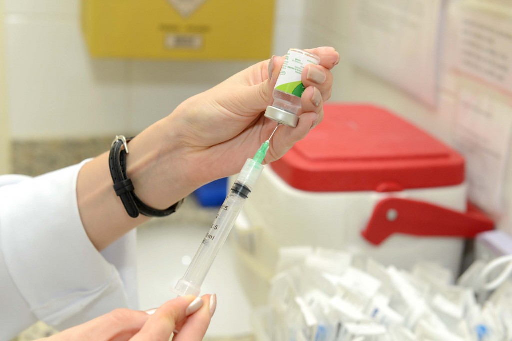 Tem início campanha de vacinação contra a gripe em São Bernardo Tem início campanha de vacinação contra a gripe em São Bernardo