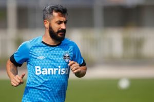 Douglas, o grande comandante do Grêmio, tem sido um dos artilheiros na Libertadores 2016 Douglas, o grande comandante do Grêmio, tem sido um dos artilheiros na Libertadores 2016